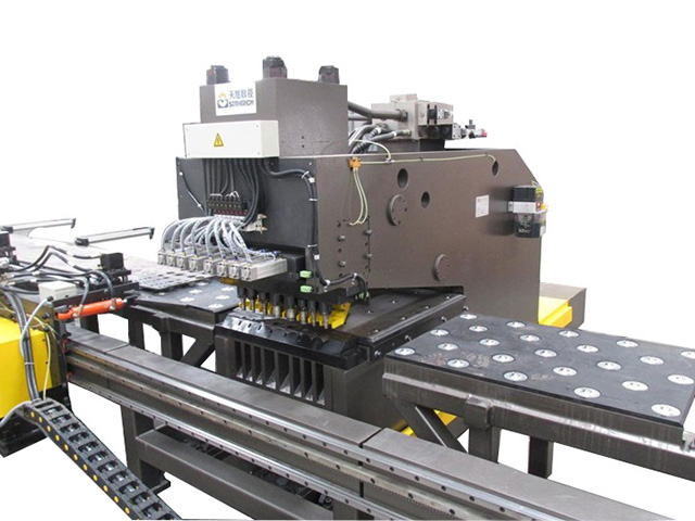 TPL108 Multi-station CNC Hydraulic Punching Machine For Plates